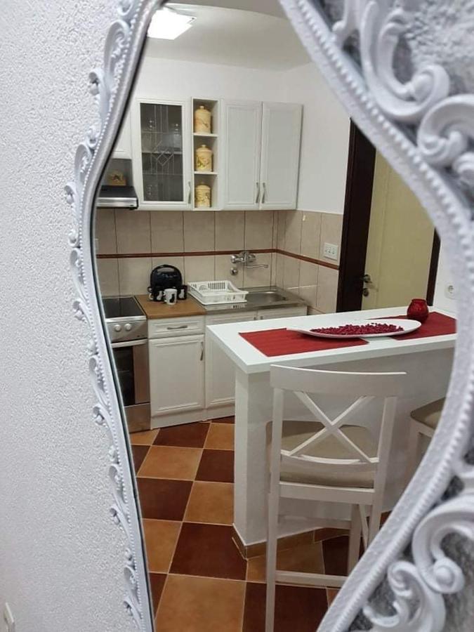 Sunshine Apartment With Private Pool And Parking コトル エクステリア 写真